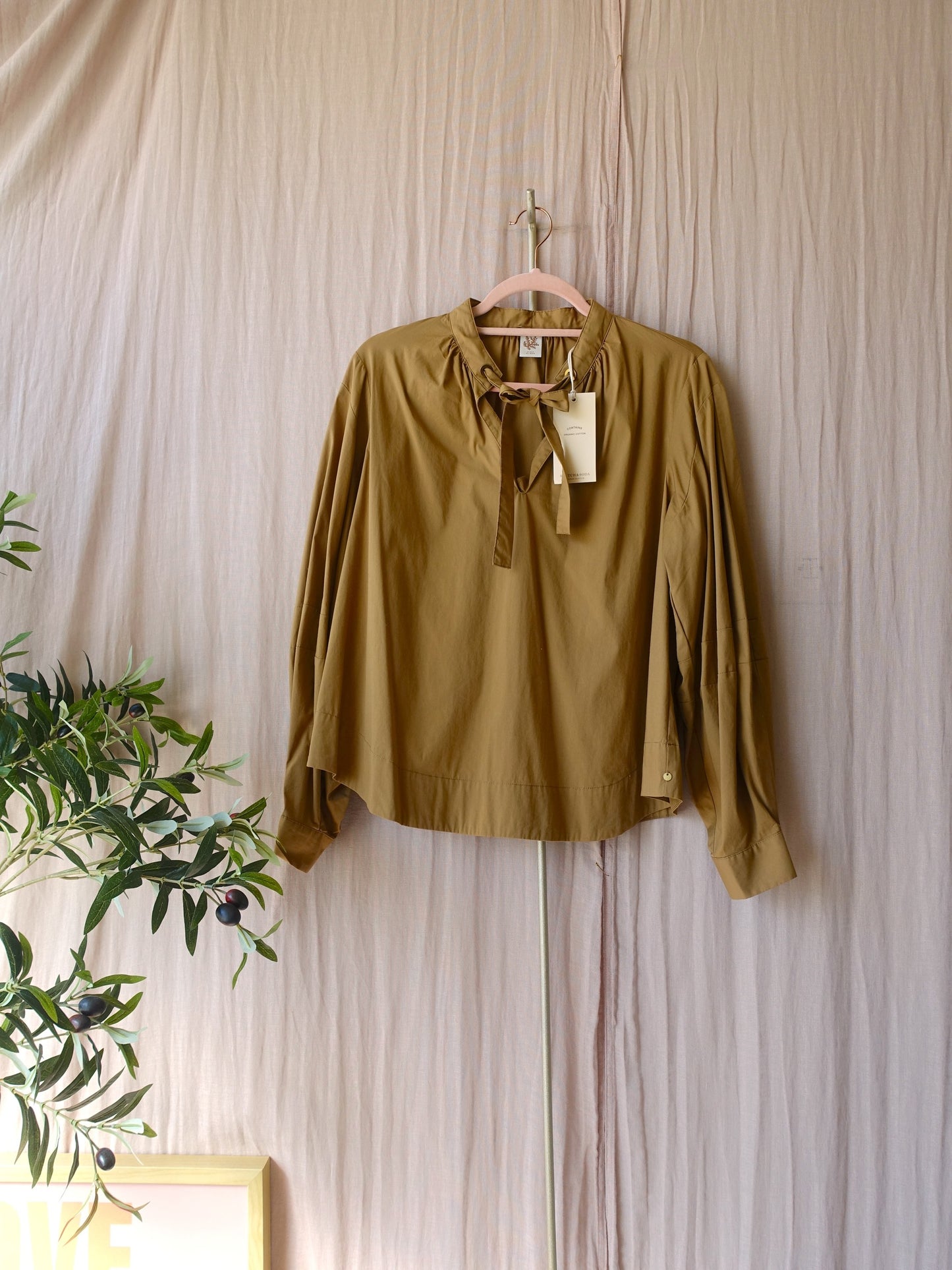 Scotch & Soda crispy cotton bowtie top camel