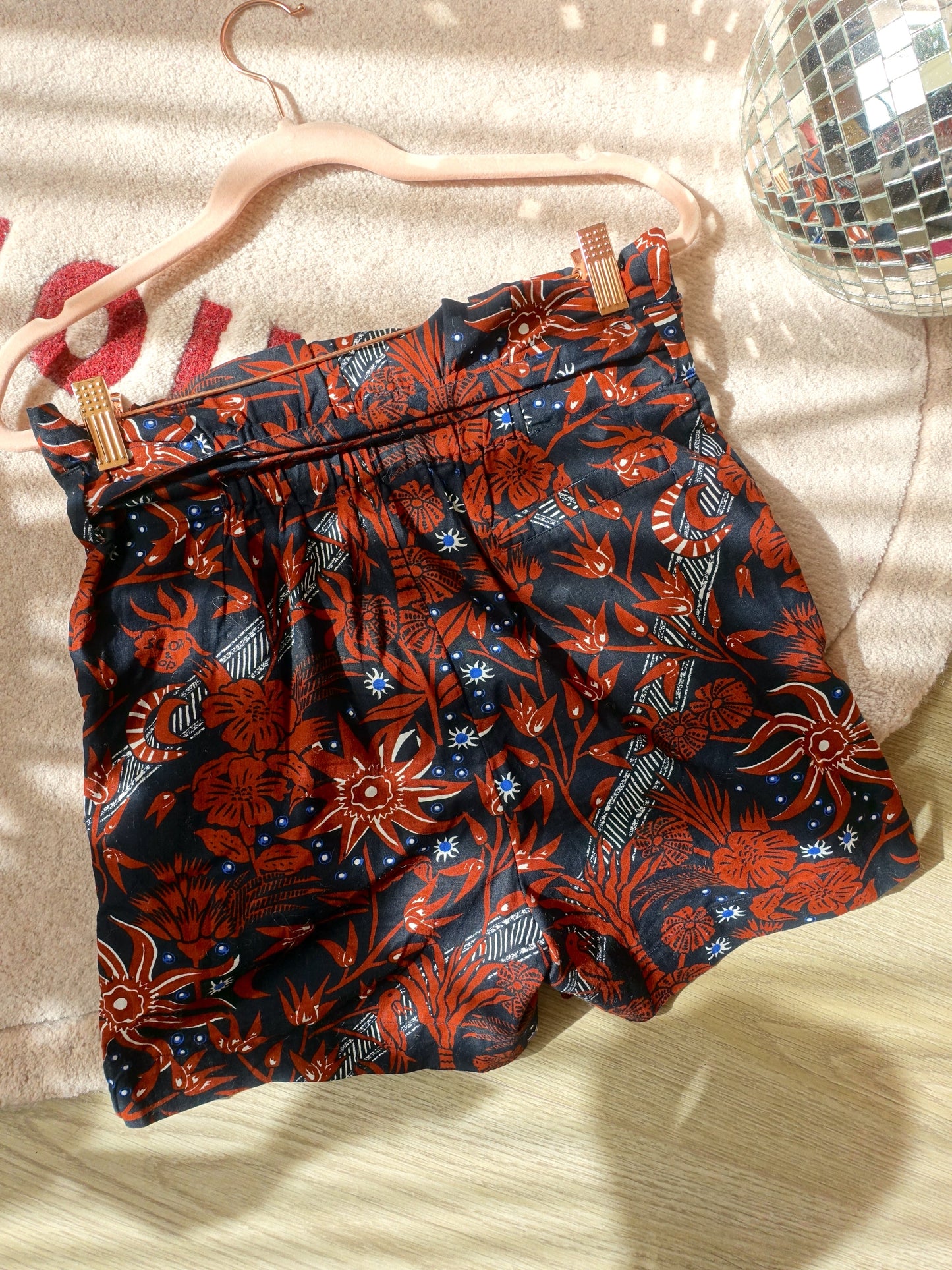 Scotch & Soda belted bohemian print summer shorts