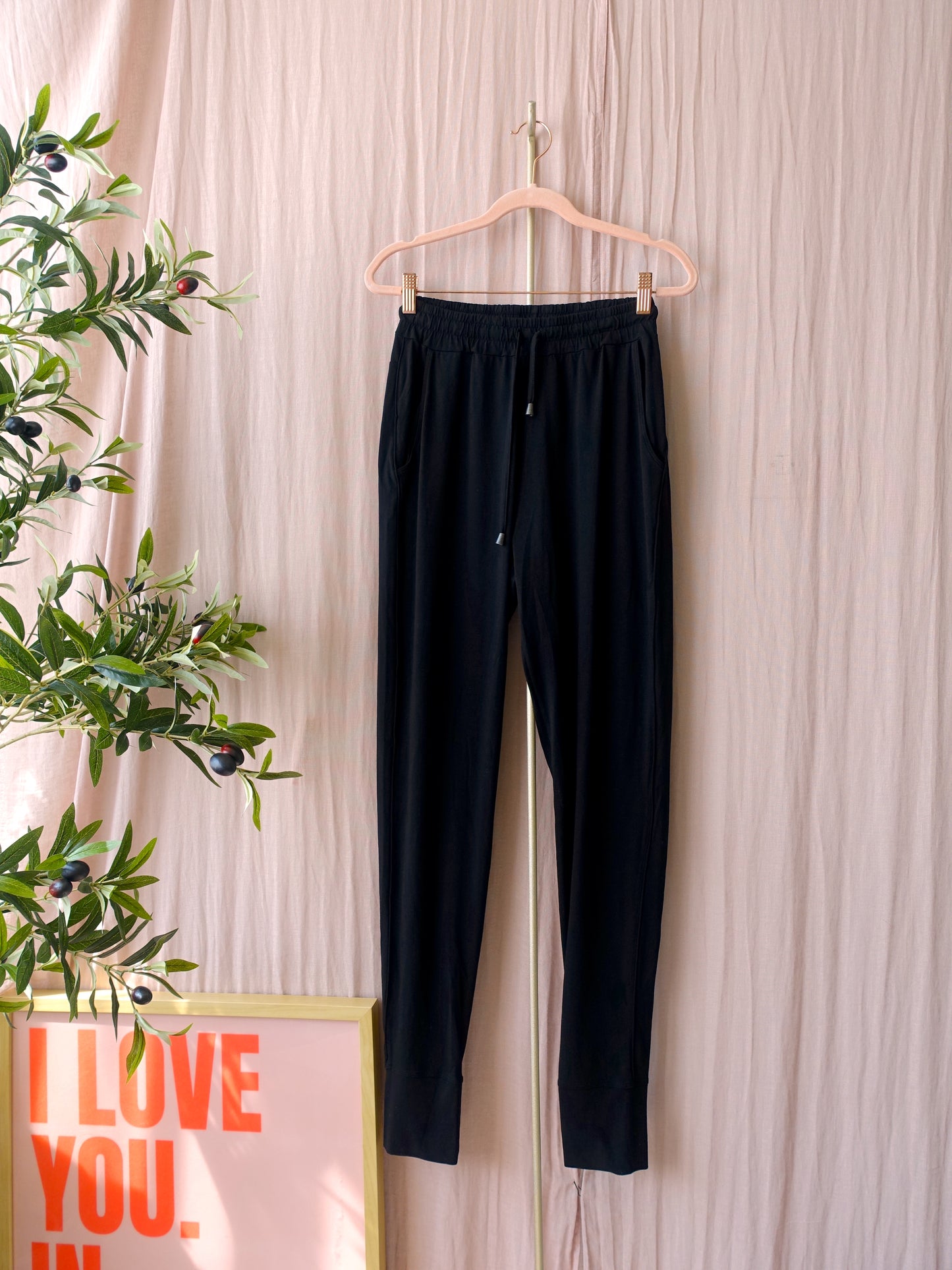 Alchemist organic cotton pants byona zwart