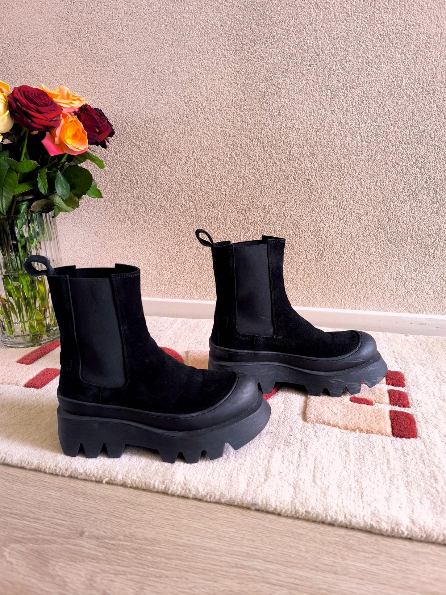 Shabbies chelsea platform ankle boot jet black