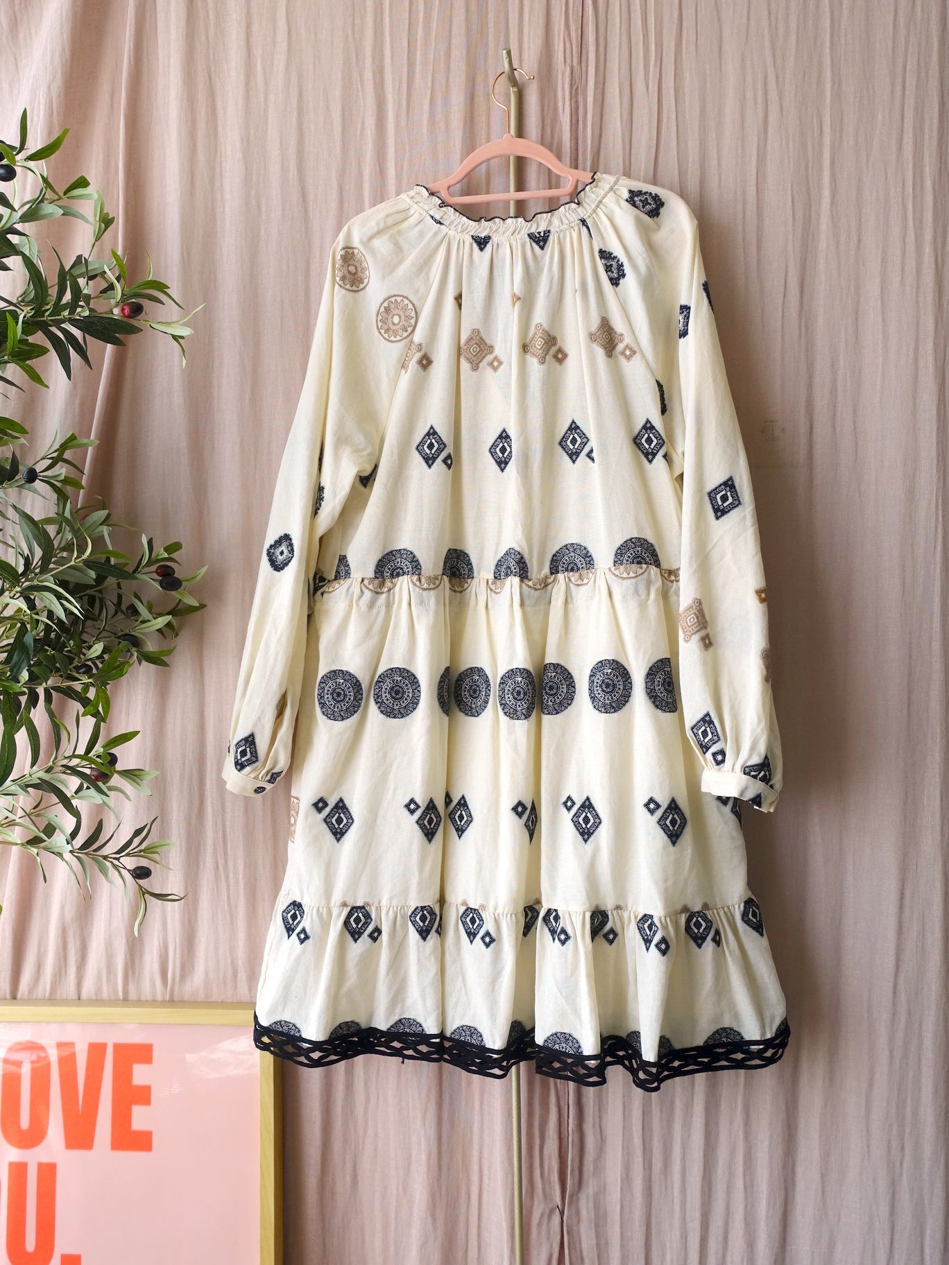 Silvian Heach embroidered rowak jurk ecru