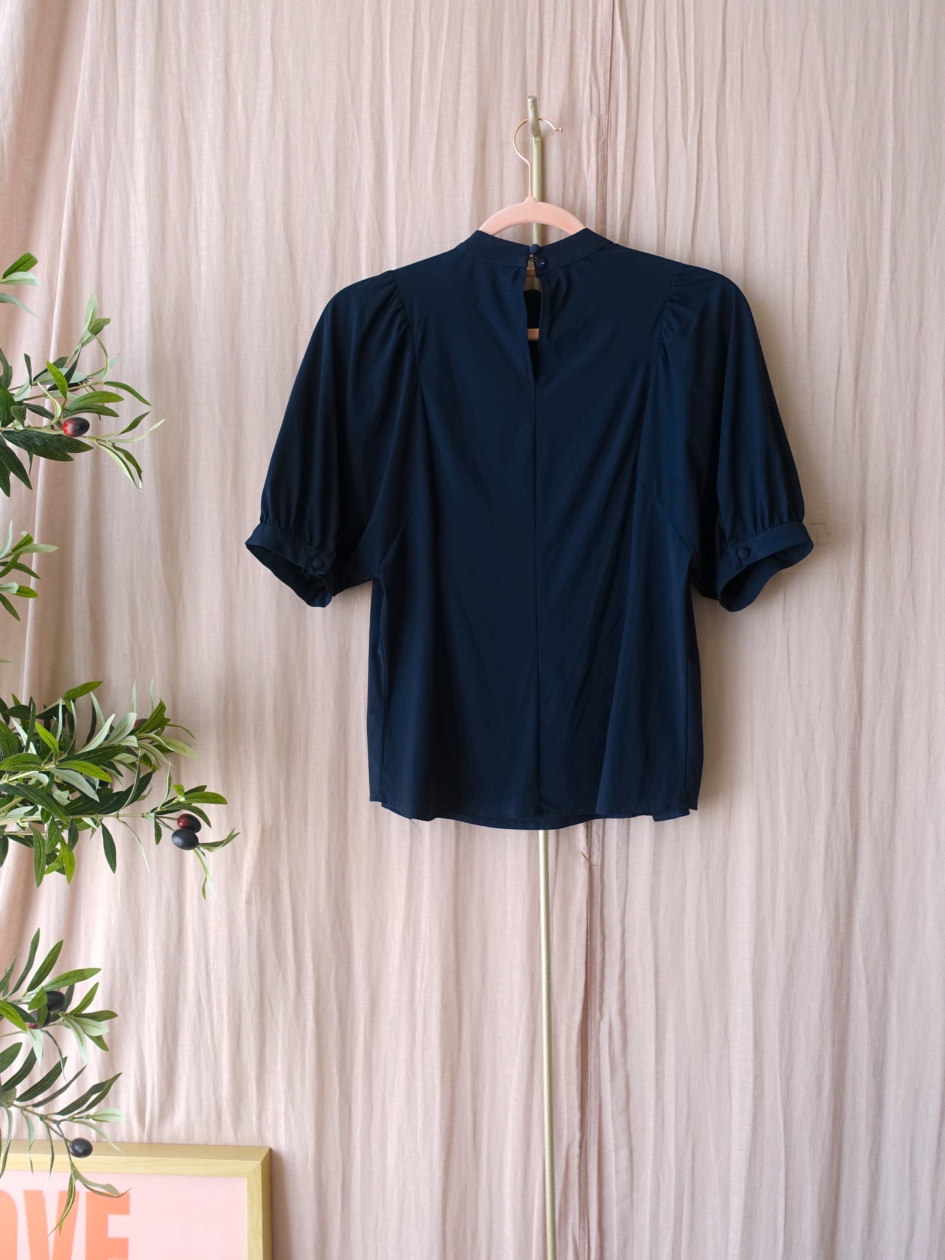 Studio Anneloes button detail travel quality top midnight blue