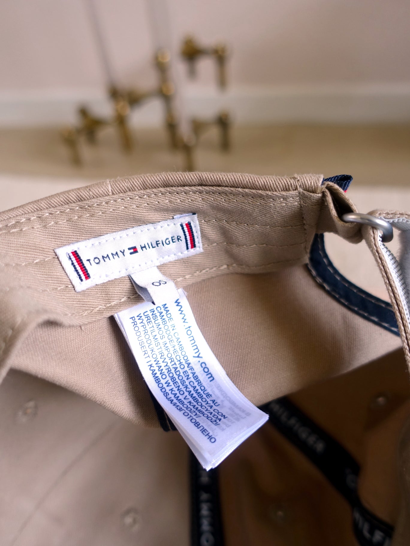 Tommy Hilfiger embroidered outline cap beige