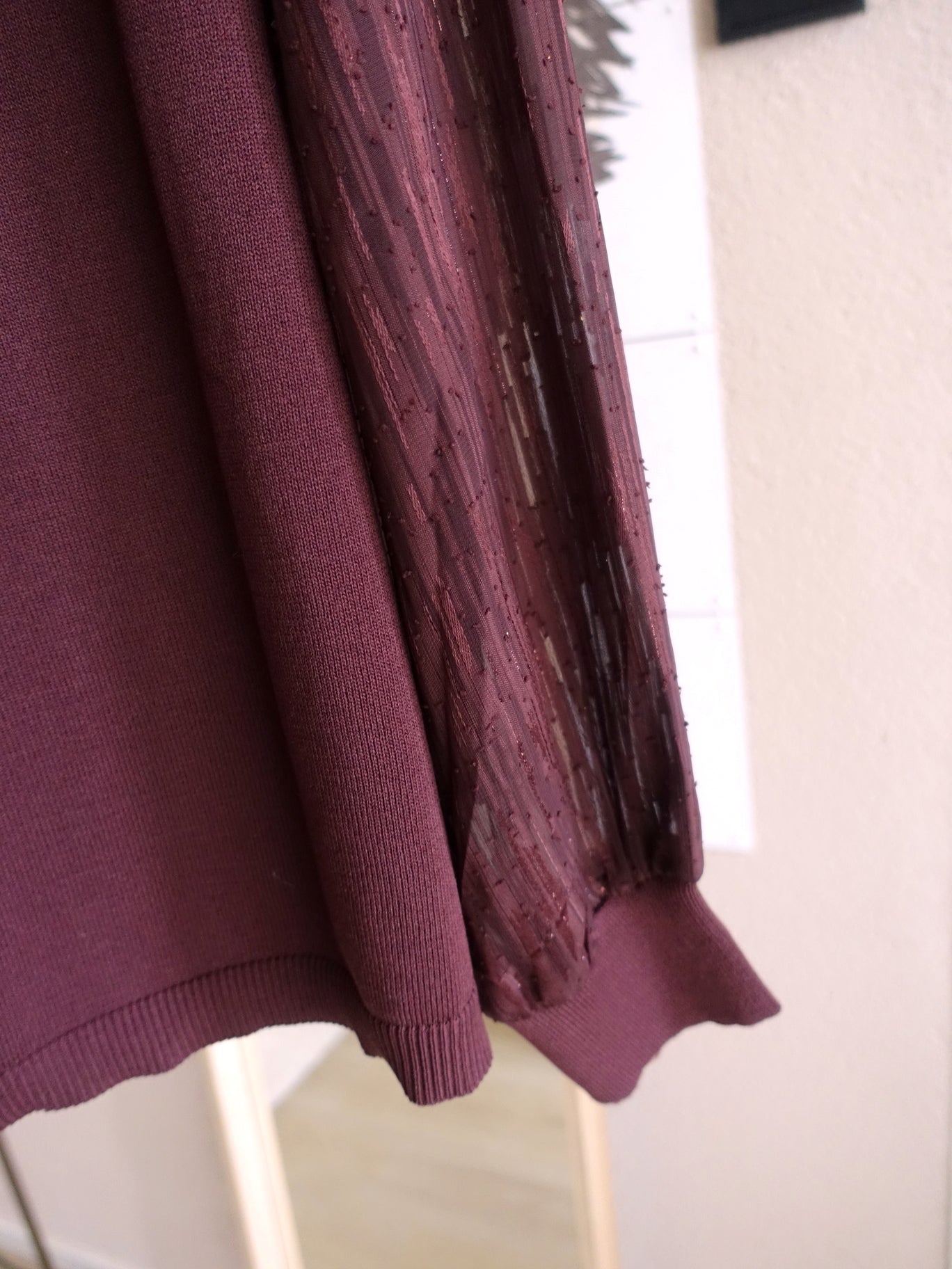 Tramontana lurex sleeve knit winetasting burgundy