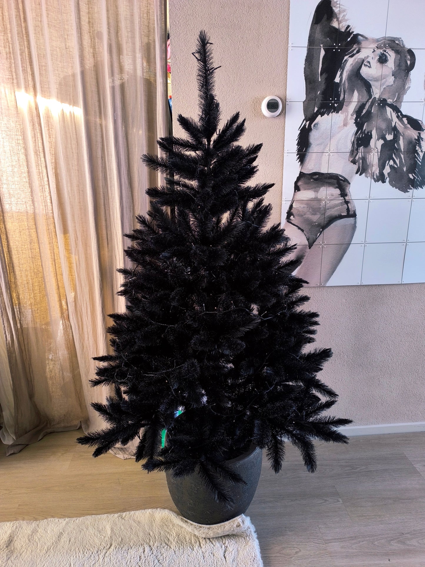 Triumph Tree Deluxe frosted kerstboom zwart