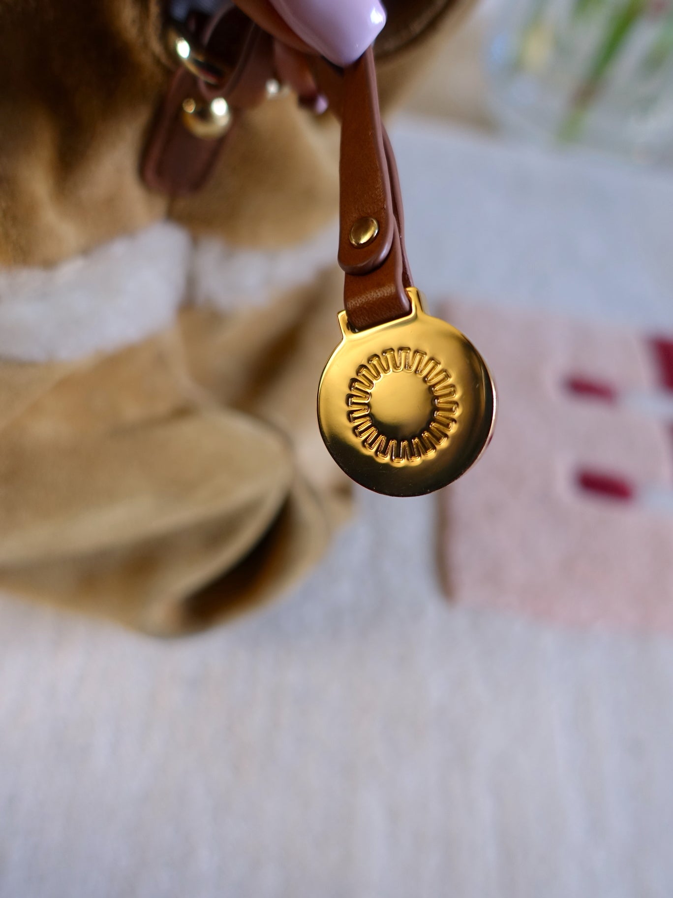 UGG Quinn Hobo tote bag in chestnut