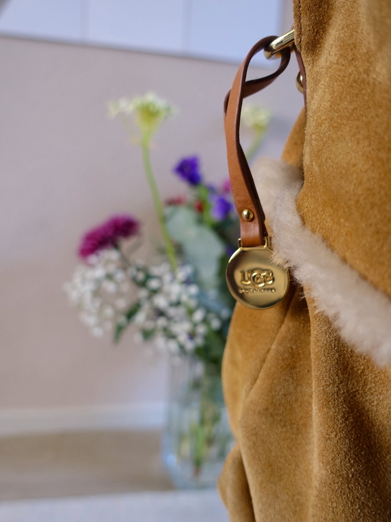 UGG Quinn Hobo tote bag in chestnut