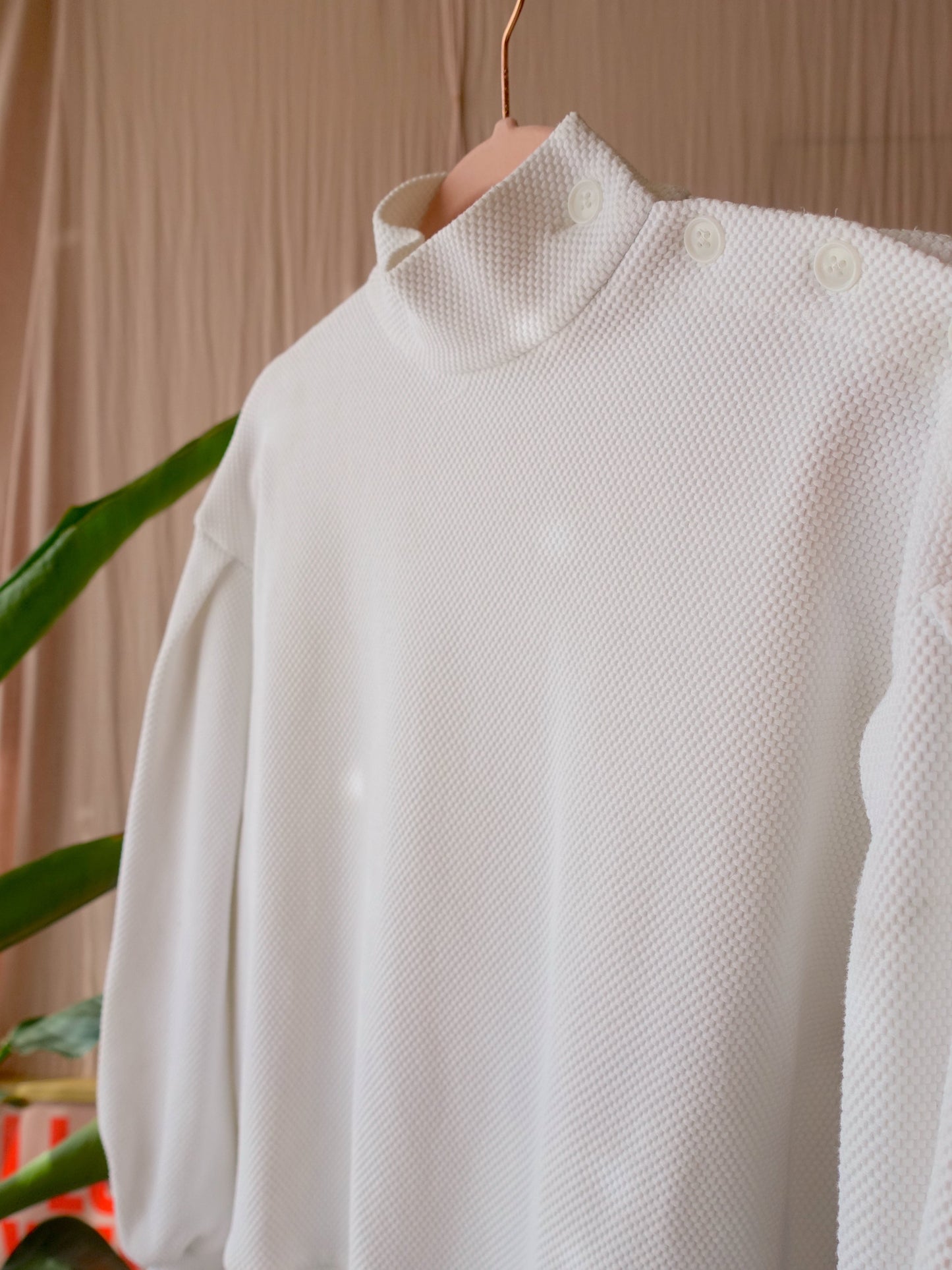 Vanilia structured sweater met pofmouwen wit
