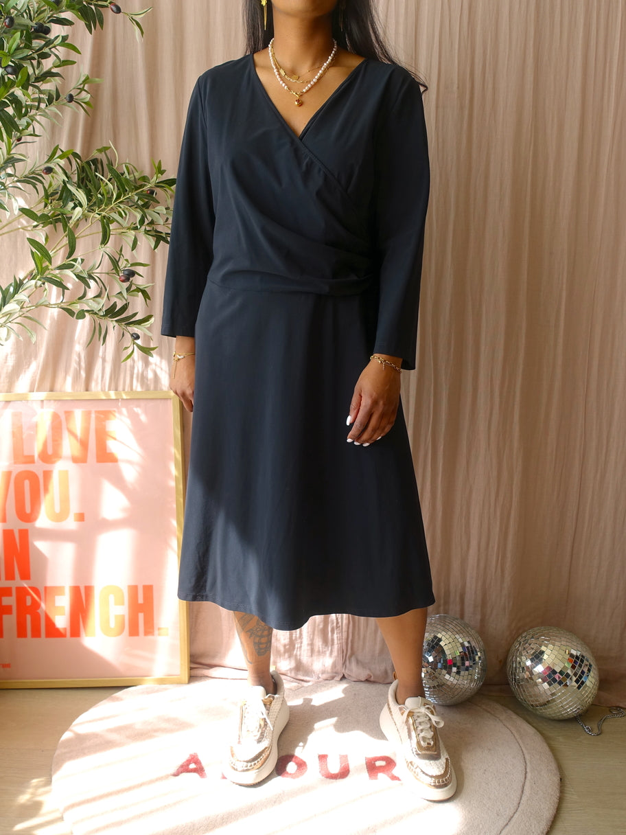 LaDress premium travel quality midi jurk jet black