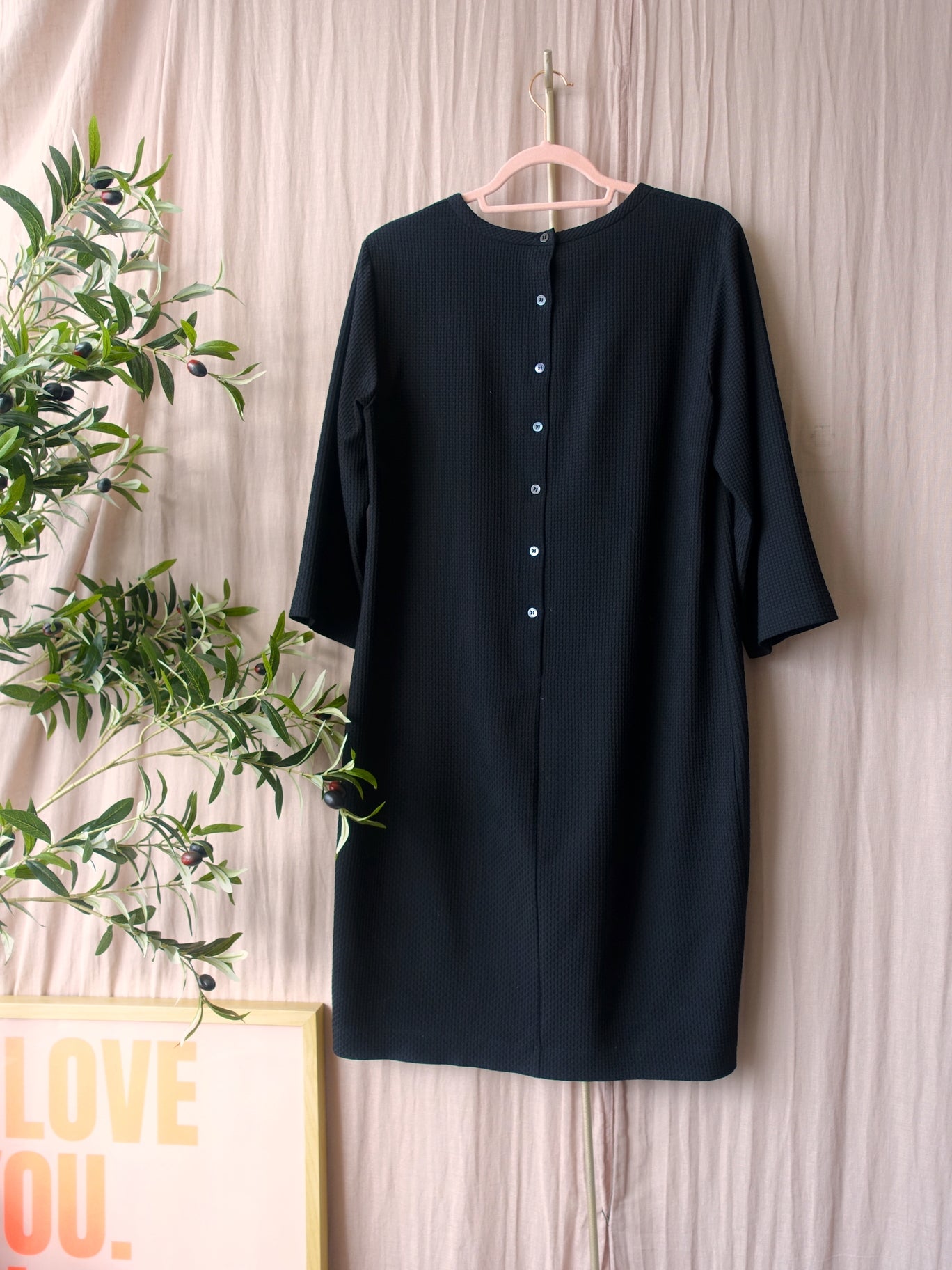 Vanilia waffle structured midi jurk zwart