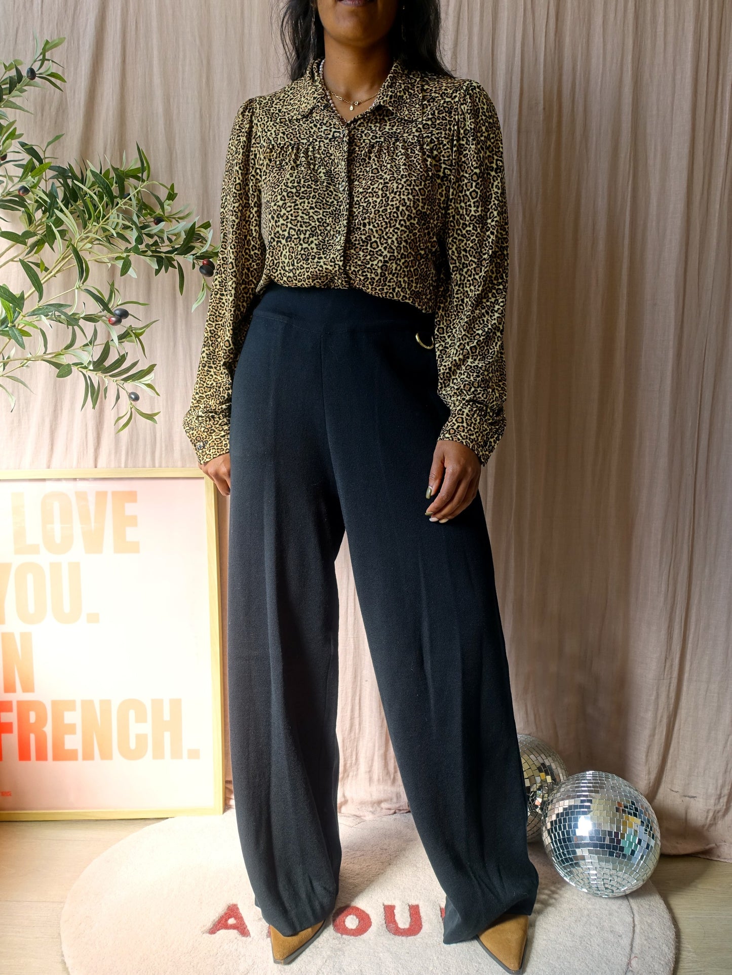 Vanilia jersey stretch leopard print blouse