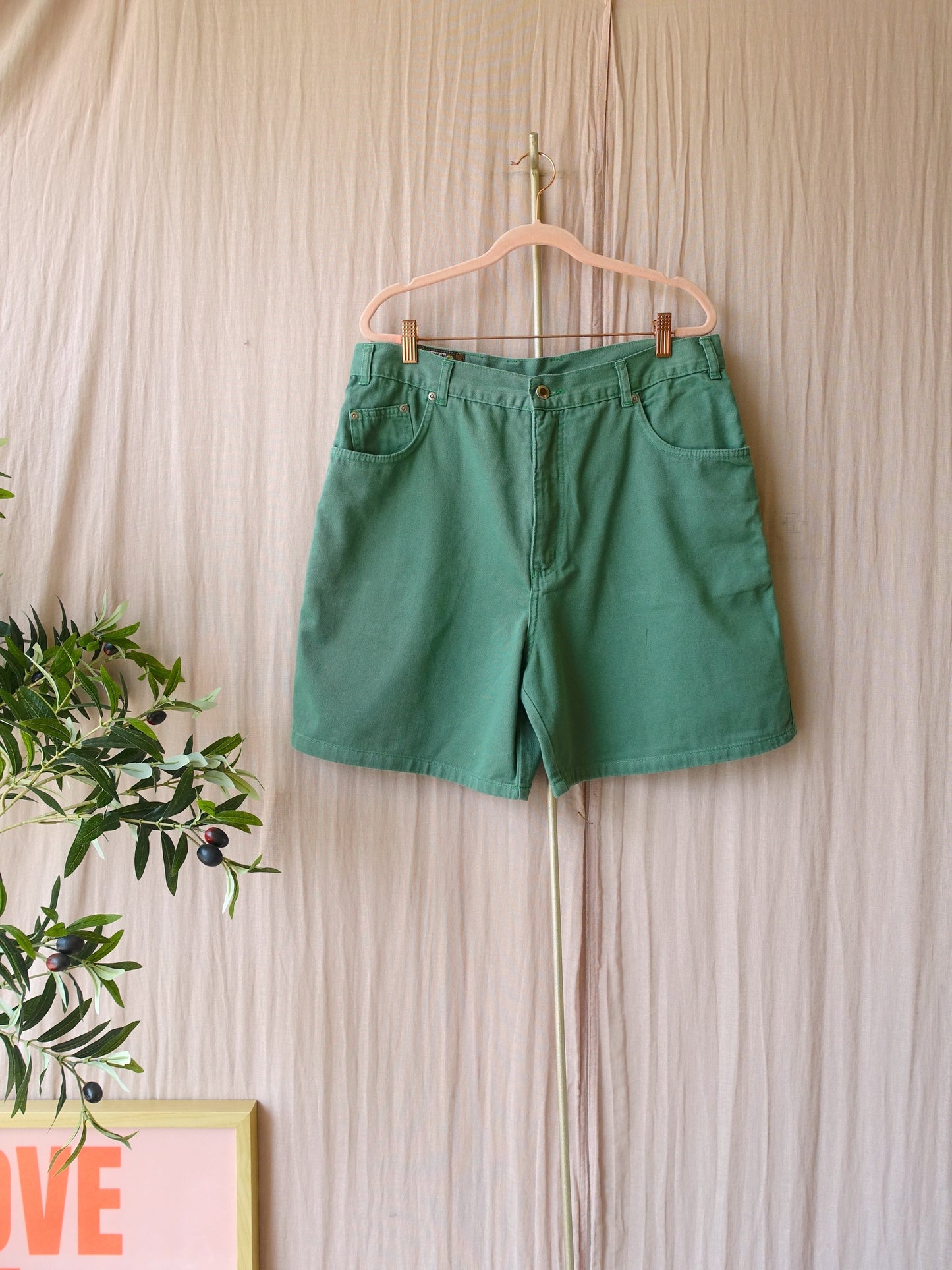 Vintage Paninari high waist bermuda jorts basil green