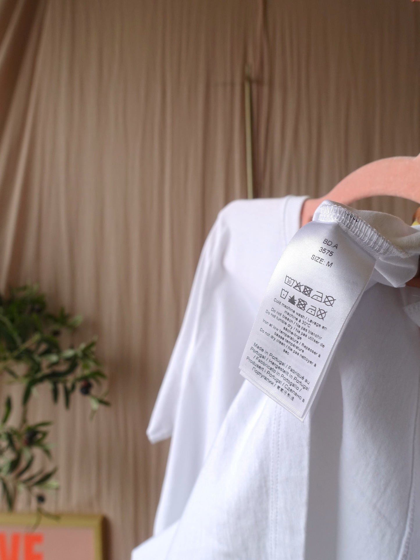 GANNI cherry organic t-shirt bright white / burgundy