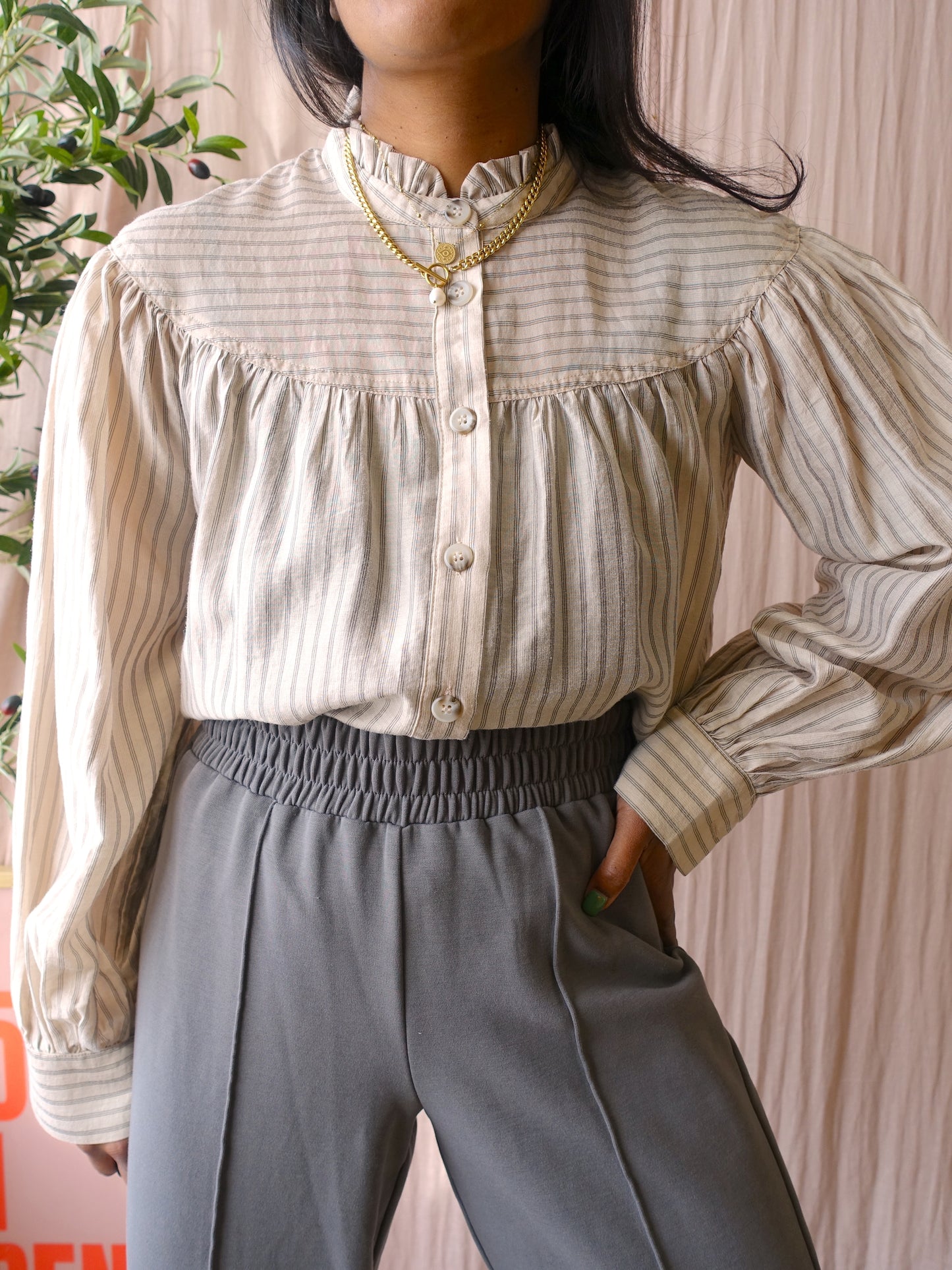 MbyM pinstripe ruches top malakai ecru