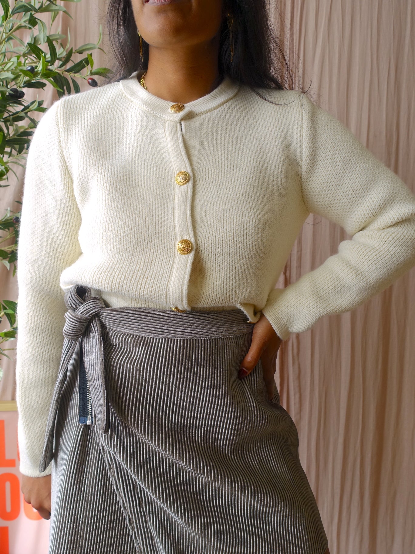 Zara preloved knitted cardigan ecru / gold