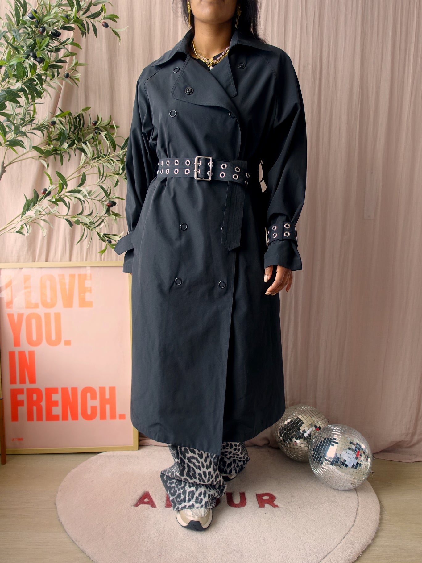 Zara the lightweight eyelet trenchcoat zwart