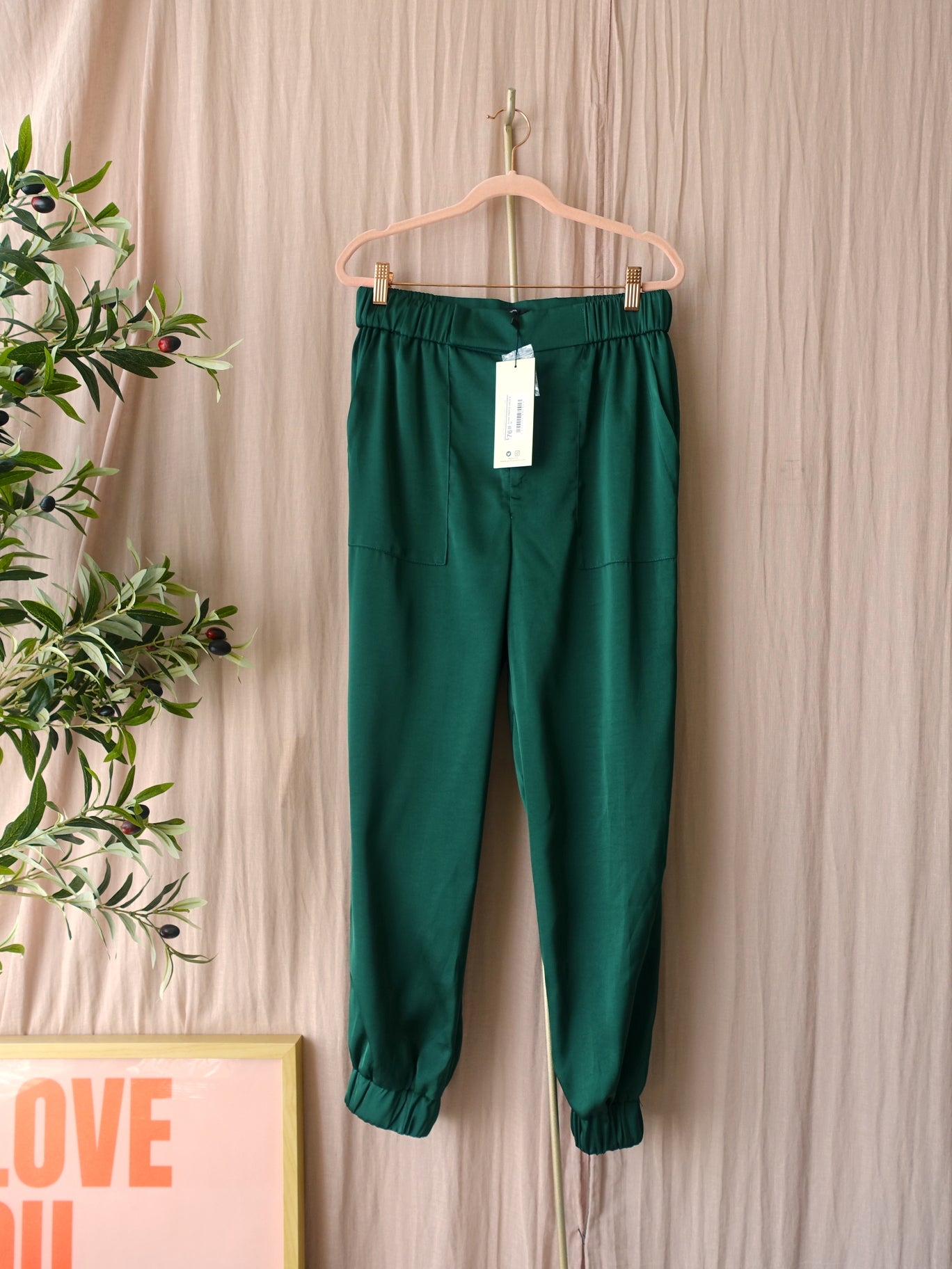 Garota satin co-ord set emerald