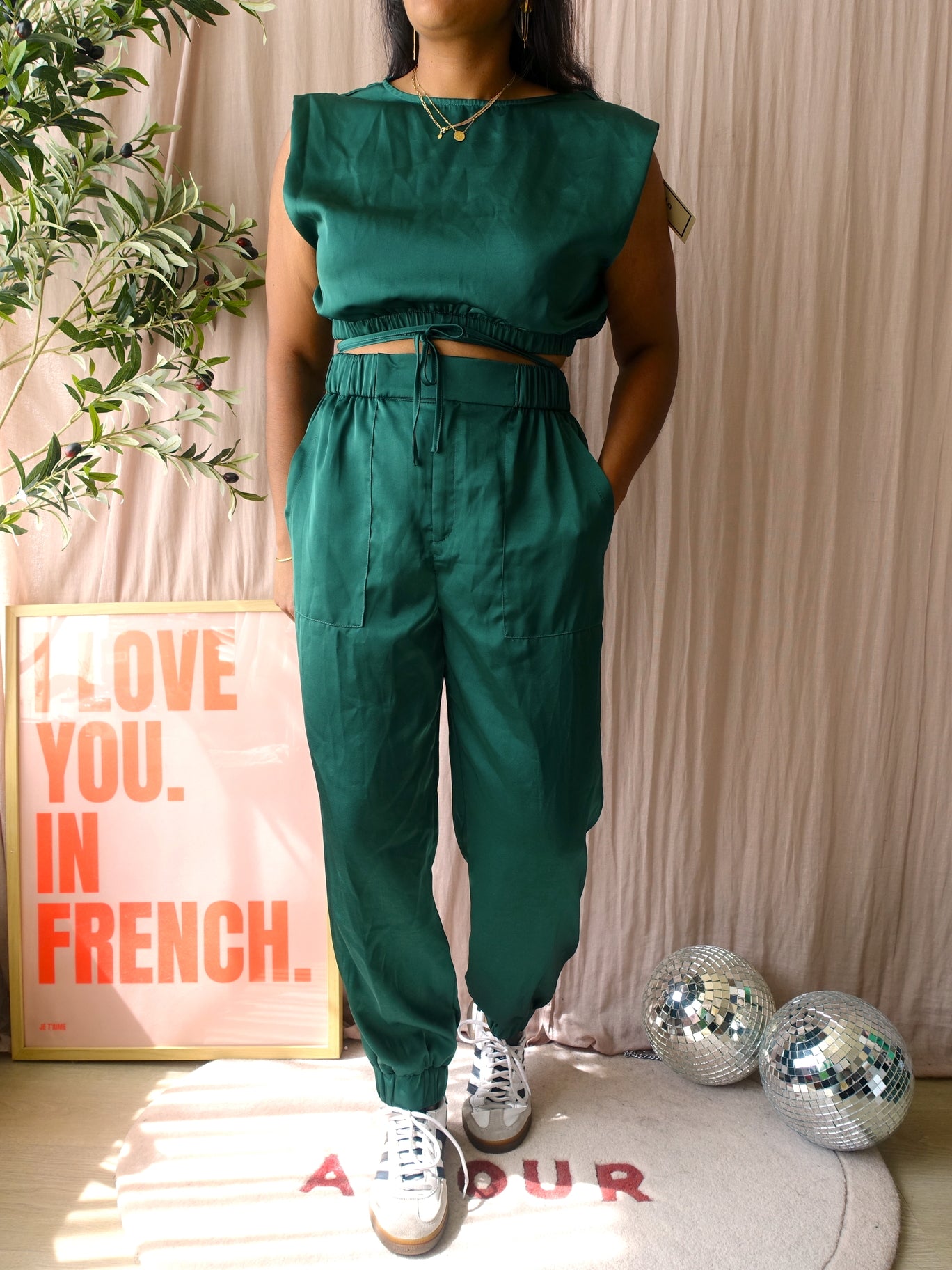 Garota satin co-ord set emerald