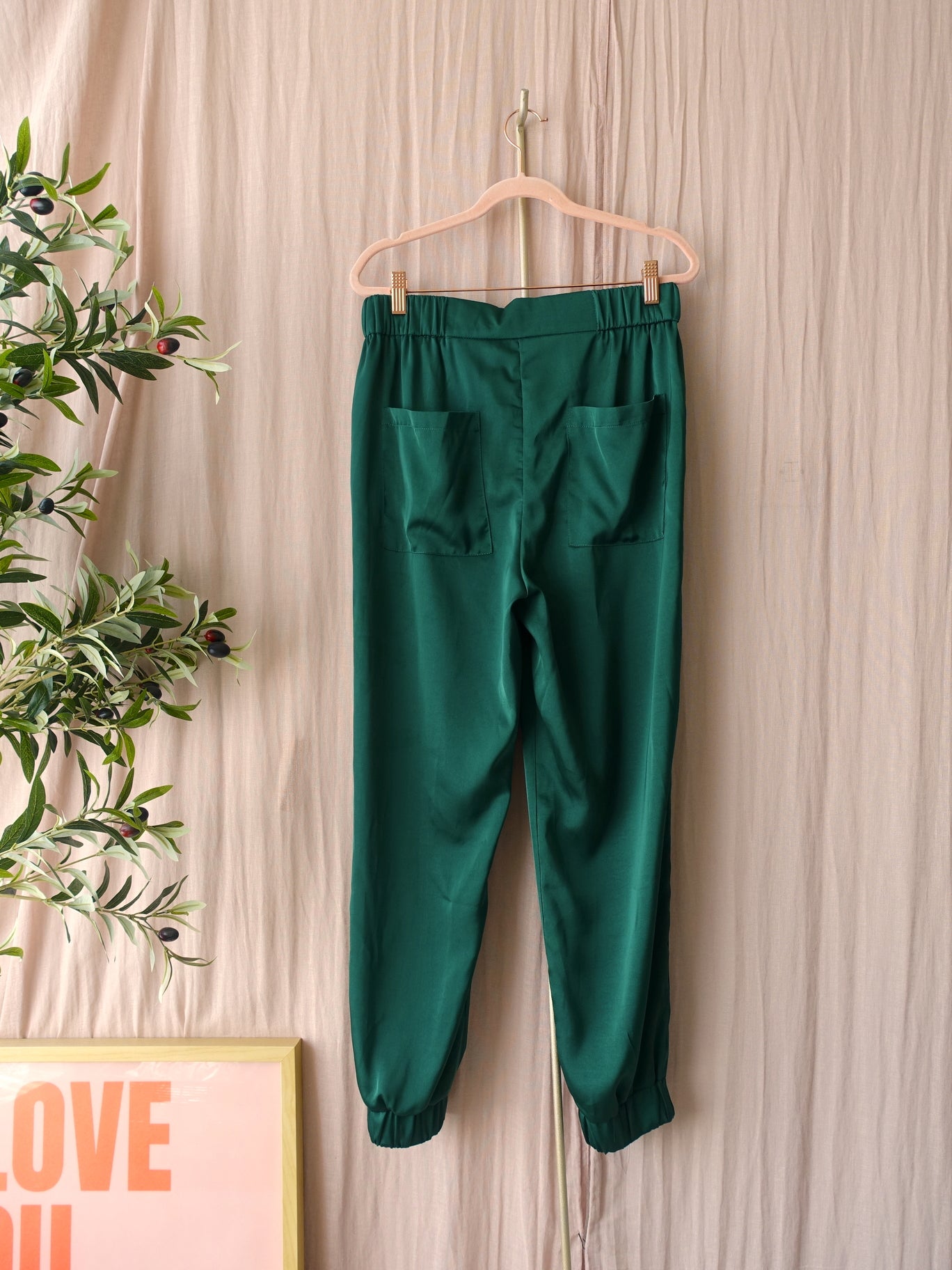Garota satin co-ord set emerald