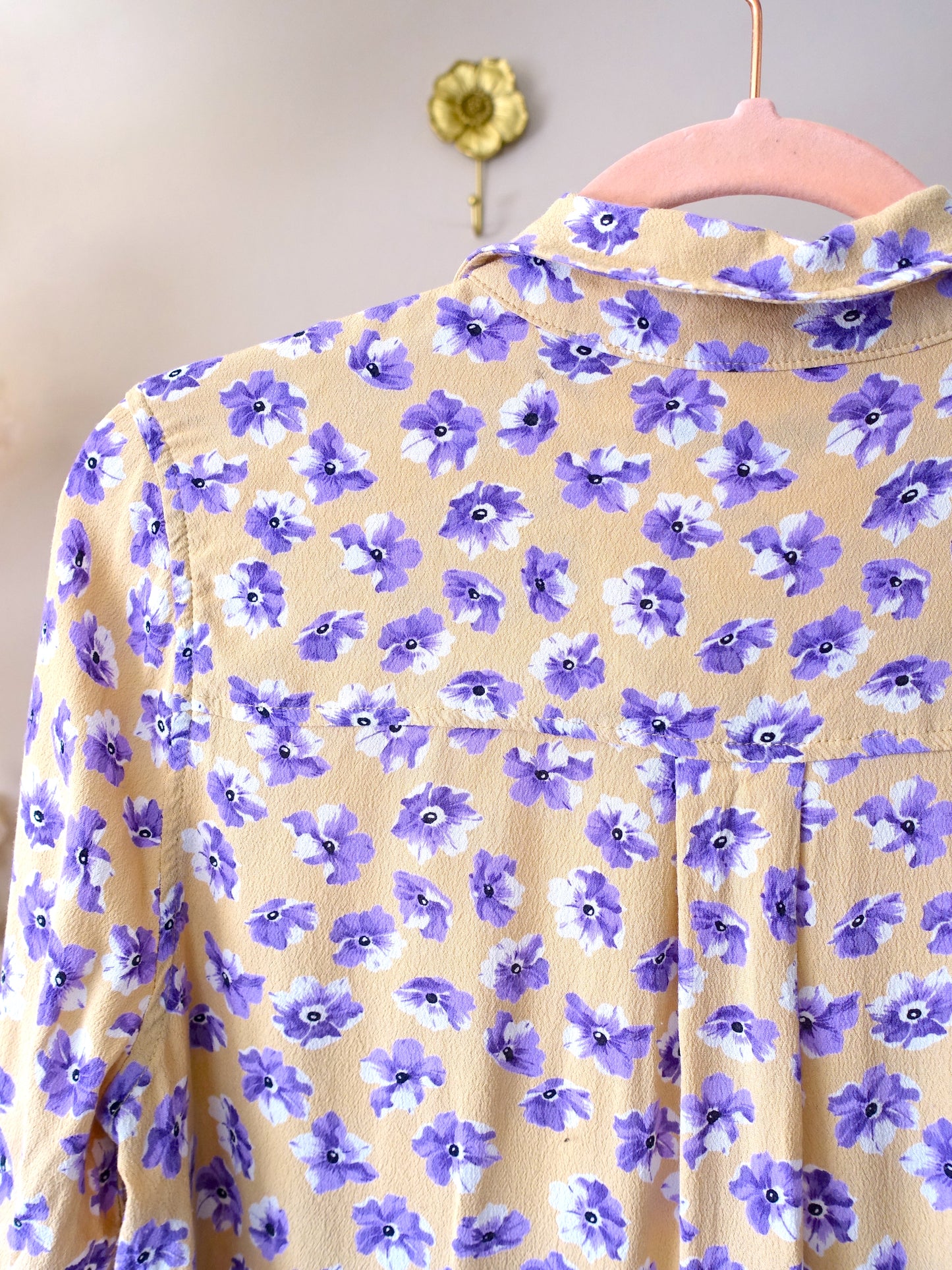 Ganni viscose floral blouse lila / beige